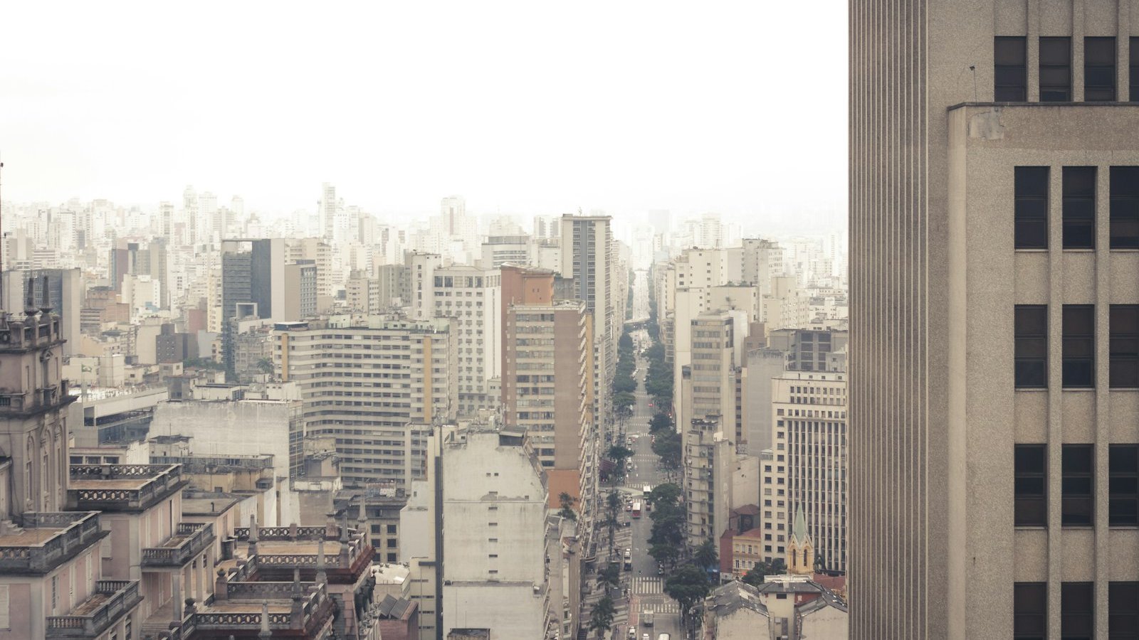 Custos reais de investir em um imóvel na Zona Leste: ITBI, cartório, IPTU e condomínio