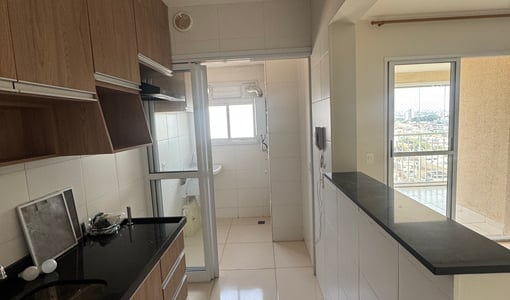 Cozinha com armários