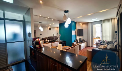 Apartamento à venda, 2 dormitórios, Closet e Varanda, Campo Grande - SP