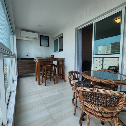 Apartamento com 2 dormitórios à venda.