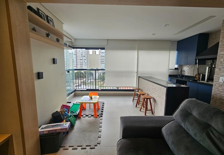 Sala de estar ampla