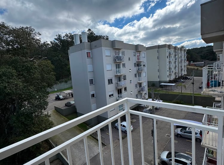 Varanda com vista para o condomínio