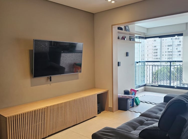 Sala com painel para TV