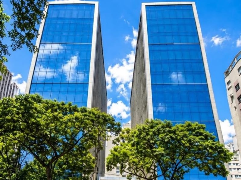 Sala comercial alto padrão 47m² 01 vaga -zona sul