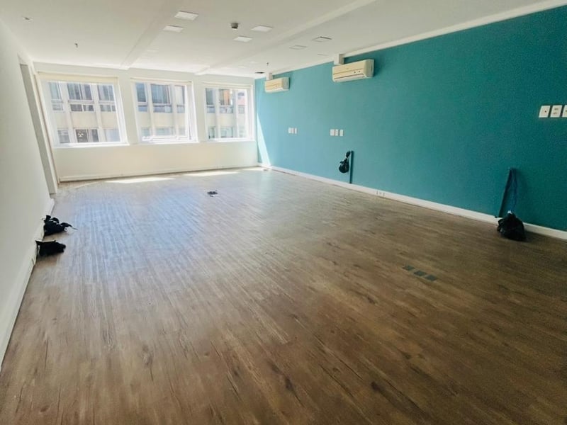 Sala comercial alto padrão 47m² 01 vaga -zona sul