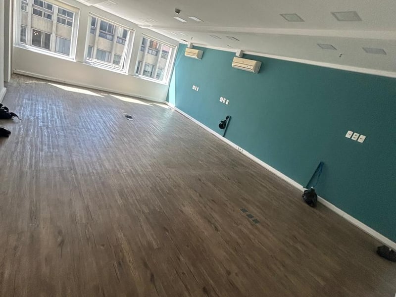 Sala comercial alto padrão 47m² 01 vaga -zona sul