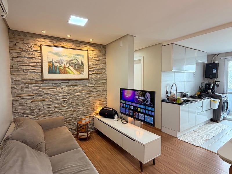 Sala de estar com TV