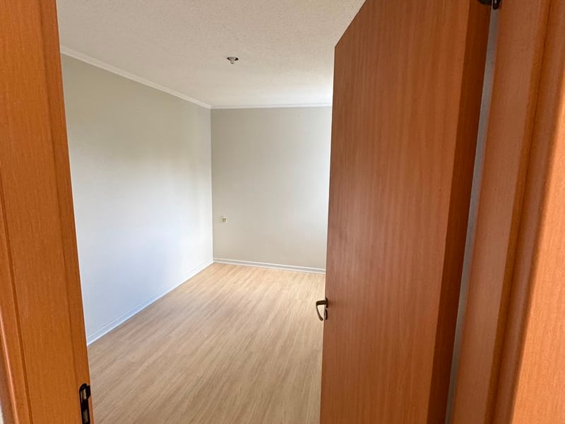 Quarto visto pela entrada