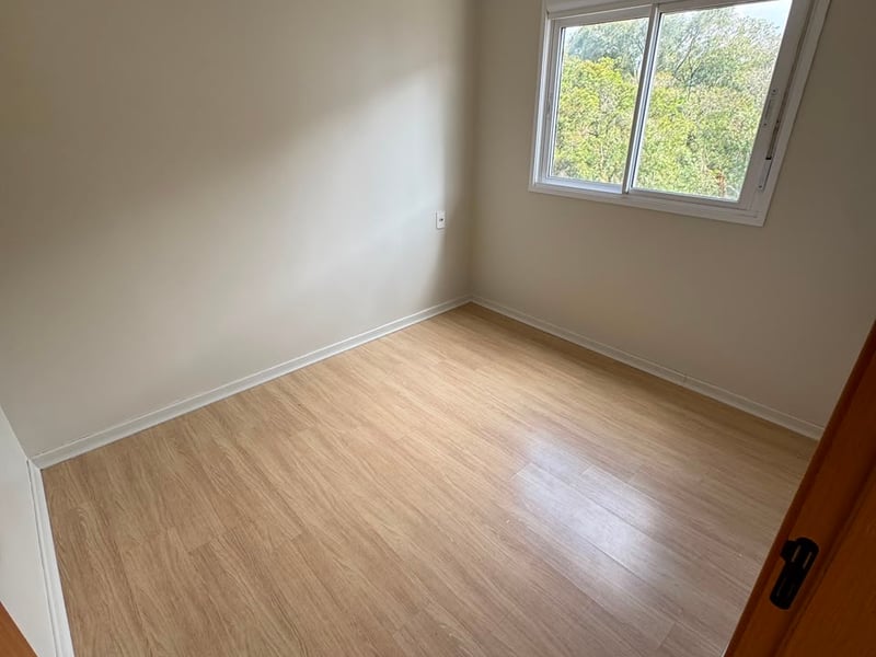 Quarto com vista para área verde