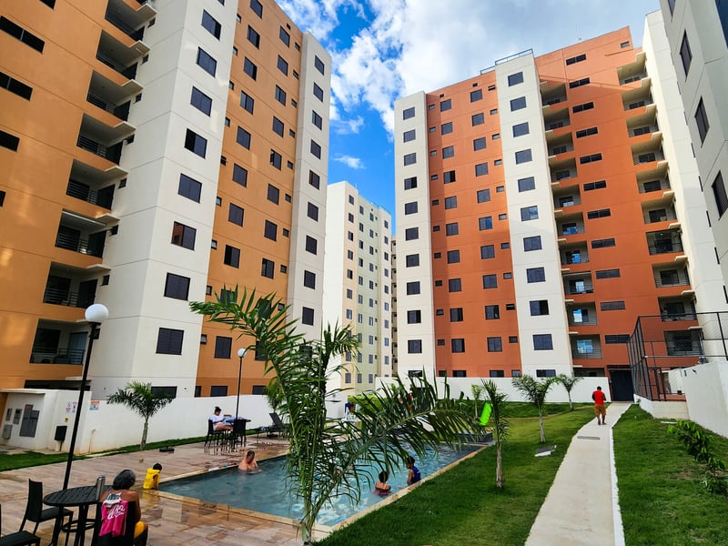 Apartamento 2 quartos com suíte e elevador na zona Sul de Uberlandia