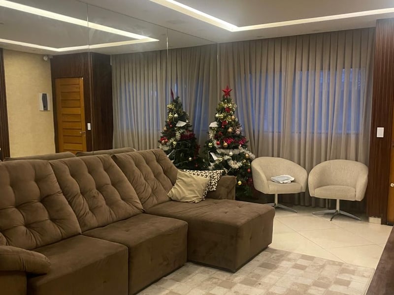 Sobrado com 4 quartos à venda