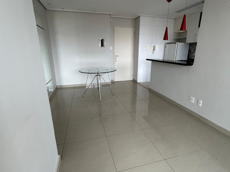Apartamento com dois quartos para locação