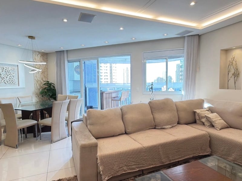 Apartamento com 3 suítes a venda