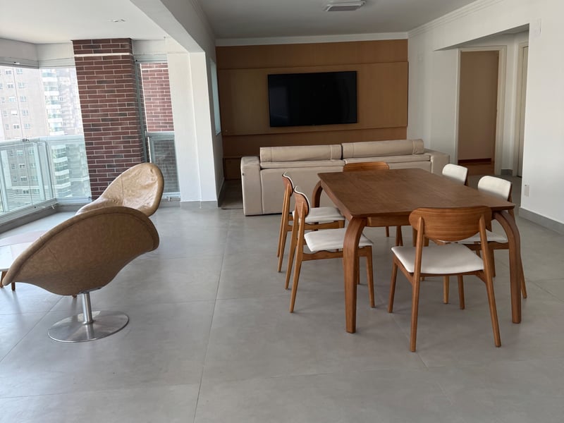 Apartamento com 3 suítes mobiliado para alugar