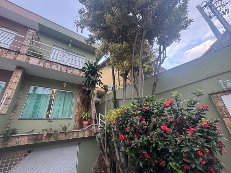 Sobrado com 3 quartos à venda