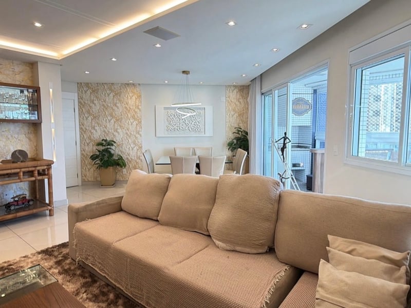 Apartamento com 3 suítes a venda