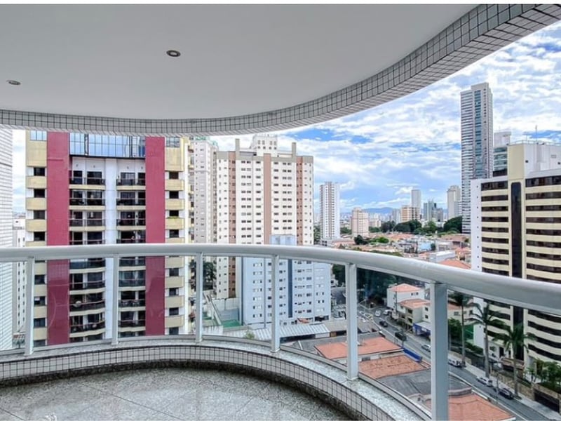 Apartamento mobiliado com 3 suítes para alugar