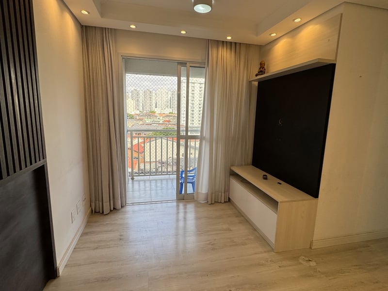 Apartamento com dois dormitórios e uma suíte