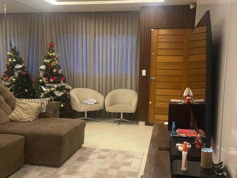 Sobrado com 4 quartos à venda