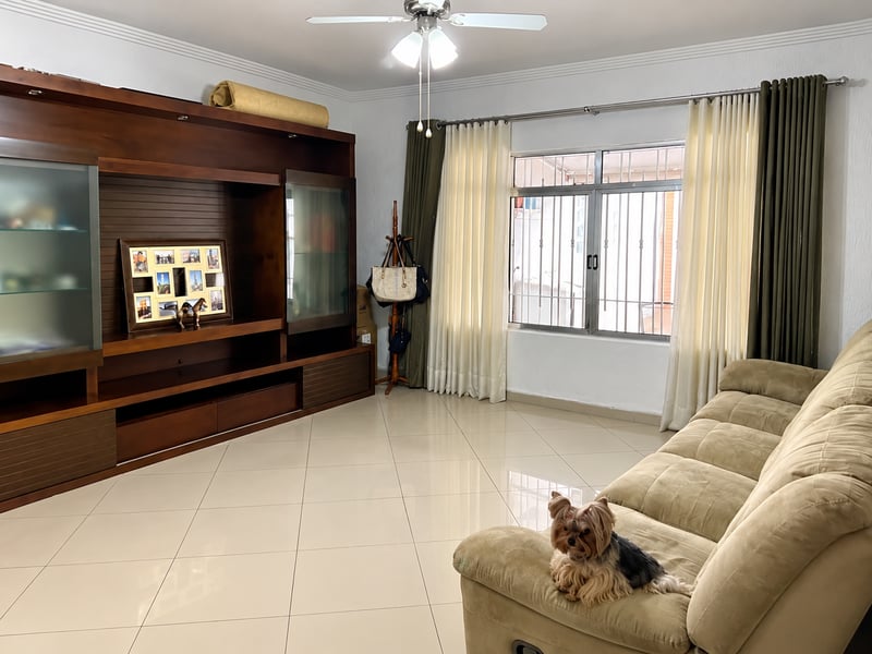 Casa com churrasqueira para alugar