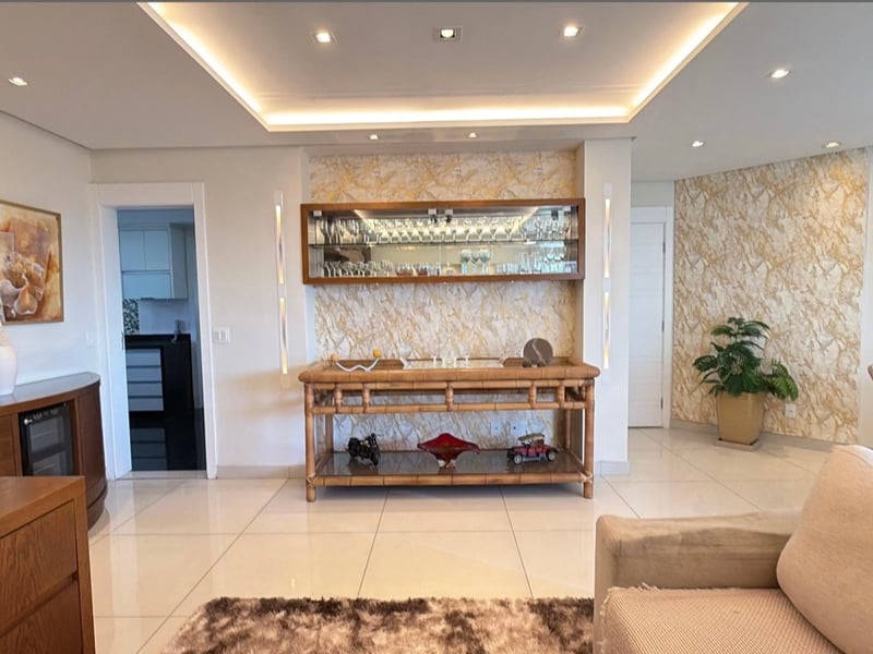 Apartamento com 3 suítes a venda