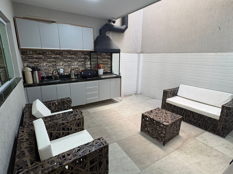 Sobrado com 3 quartos à venda