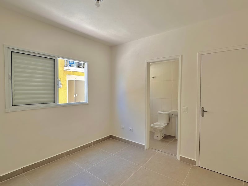Quarto com banheiro