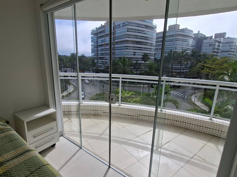 Vista da sala para a varanda