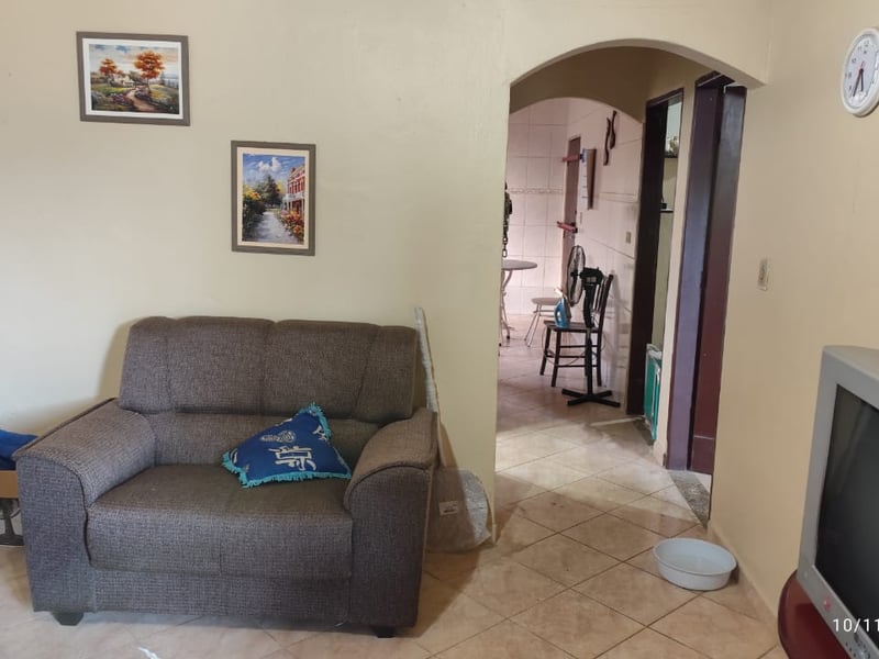 Sala com acesso à cozinha