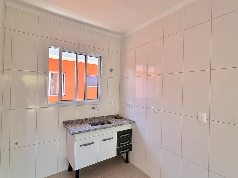Cozinha com bancada planejada
