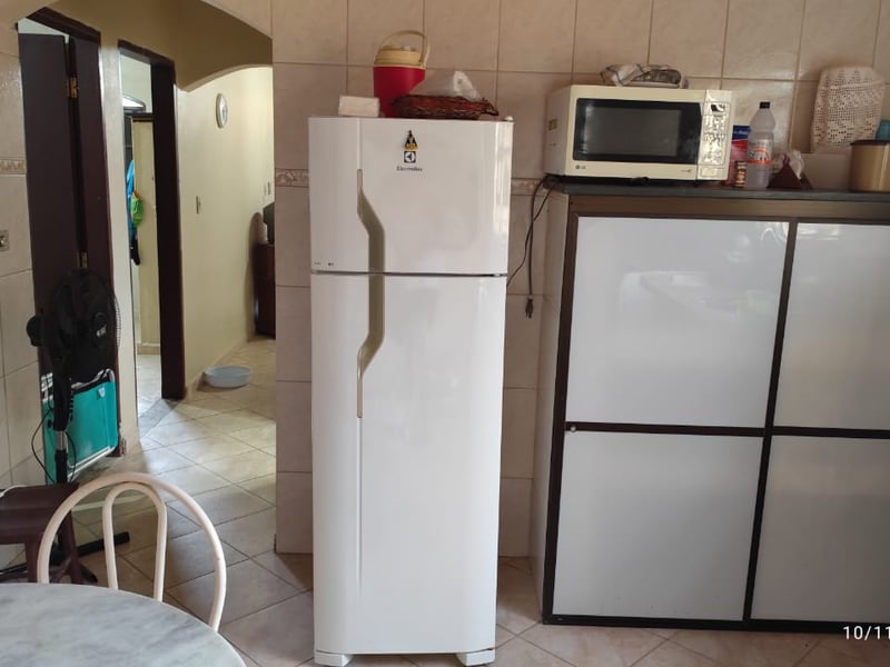 Cozinha com eletrodomésticos