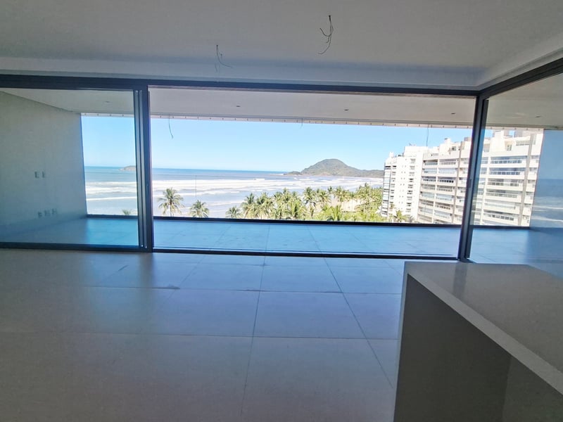Sala com vista para o mar