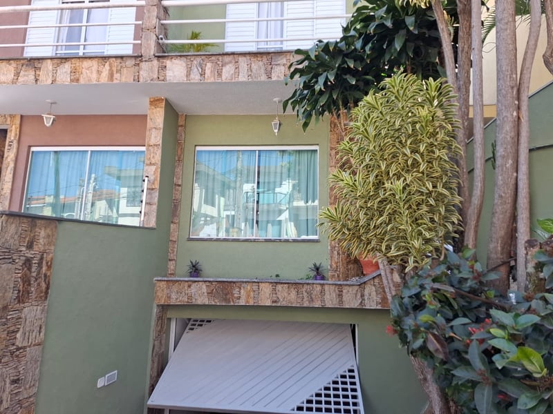 Sobrado com 3 quartos à venda