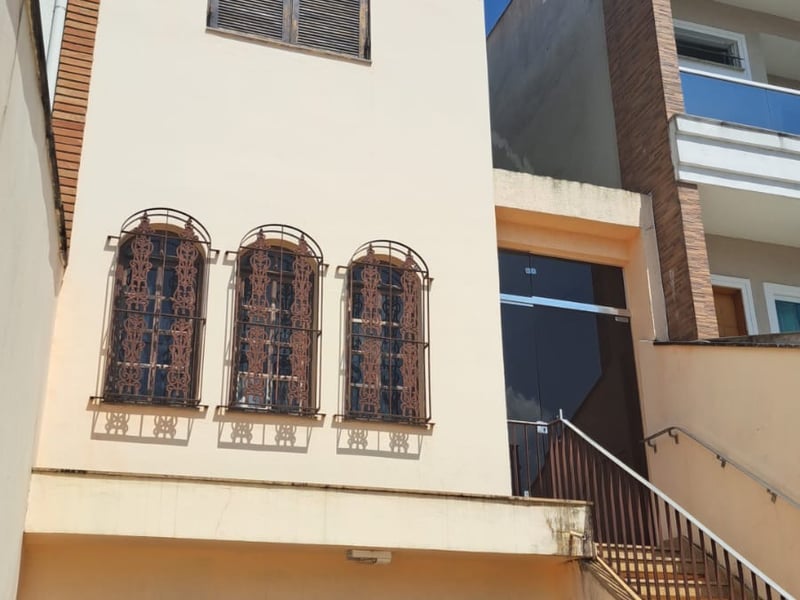 Sobrado com 3 quartos à venda