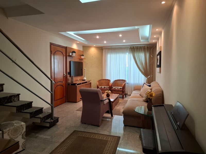 Sobrado com 3 quartos à venda
