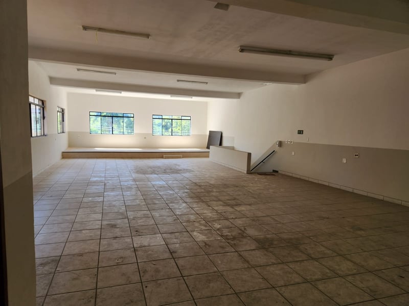 Salão para alugar