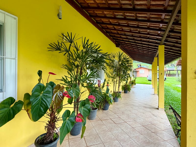 Chácara com 4 quartos à venda