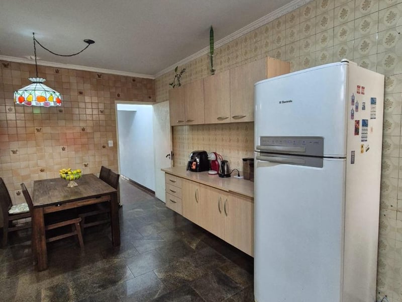 Sobrado com 5 quartos à venda