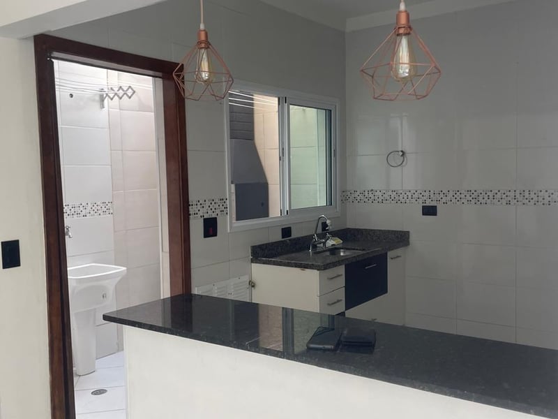 Sobrado com 2 quartos à venda