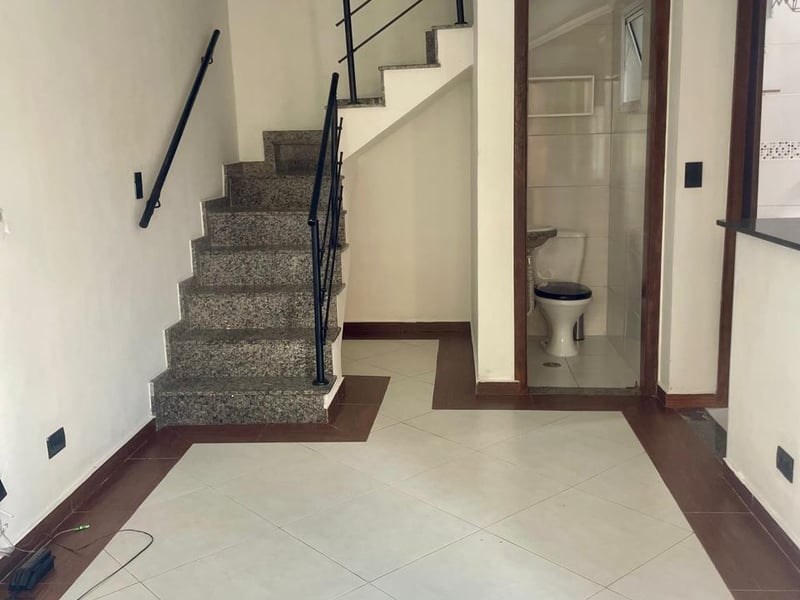 Sobrado com 2 quartos à venda