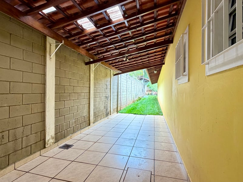 Chácara com 4 quartos à venda
