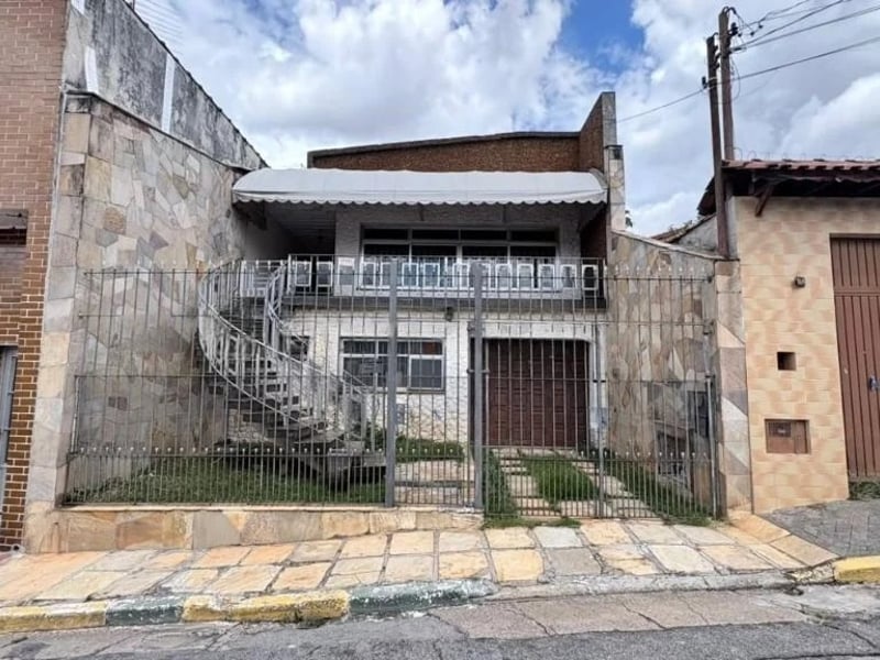 Sobrado com 3 quartos à venda