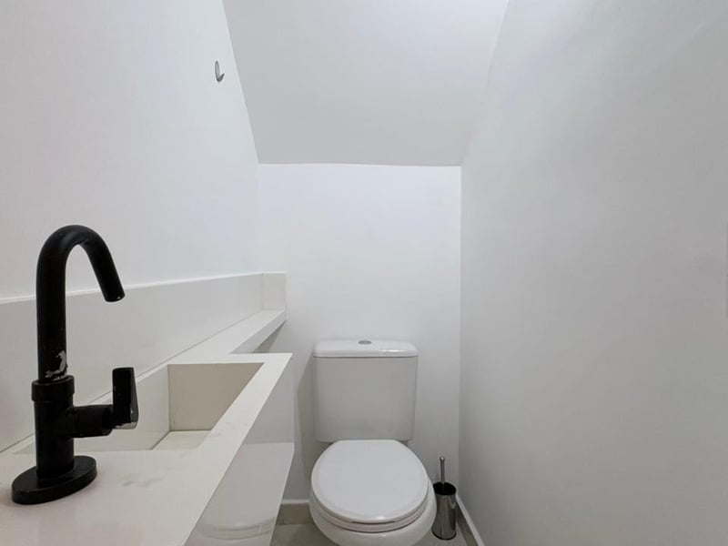 Casa de Condomínio com 3 quartos à venda