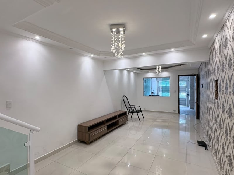 Sobrado com 3 quartos à venda