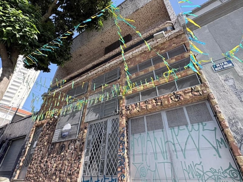 Prédio Inteiro à venda