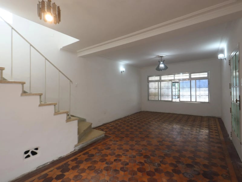 Sobrado com 3 quartos para alugar