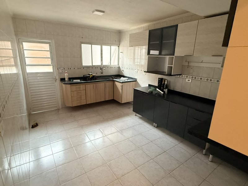 Sobrado com 3 quartos à venda