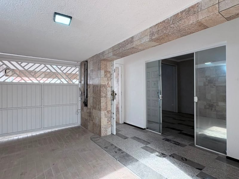 Casa com 3 quartos para alugar ou comprar