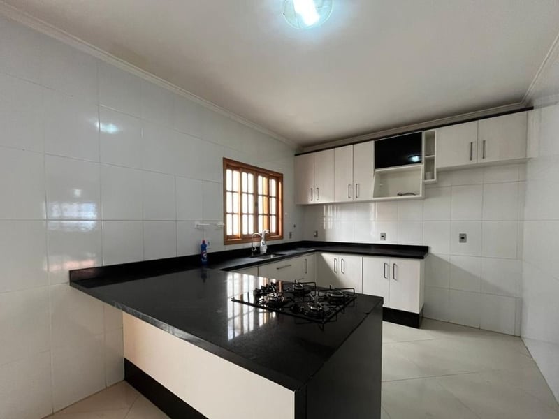 Sobrado com 3 quartos à venda