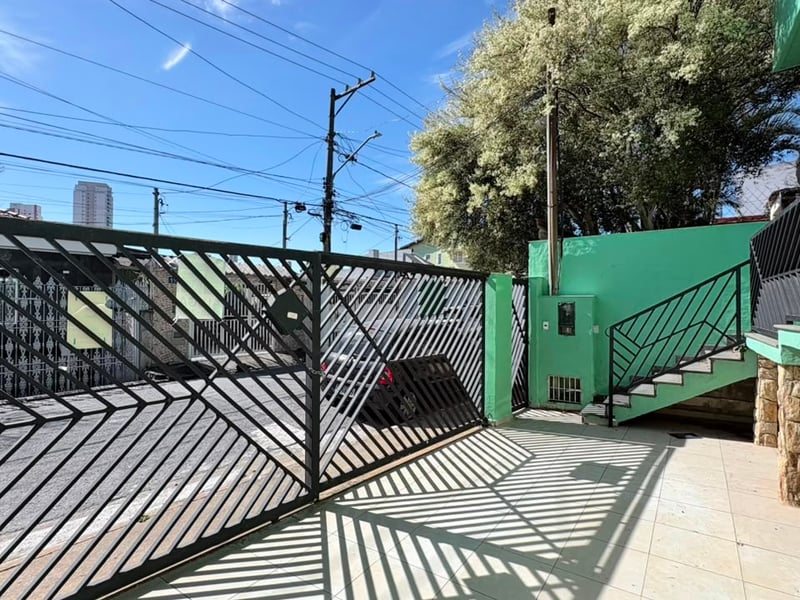 Sobrado com 4 quartos para alugar